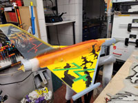 Die Tigerstreifen wurden mit Airbrush lackiert, die Kennungen mit Rub on Decals vom Drucker Onkel aufgeklebt